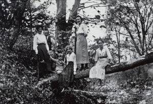 LB_Lloyd_Lucy_1918_Devou_026_web